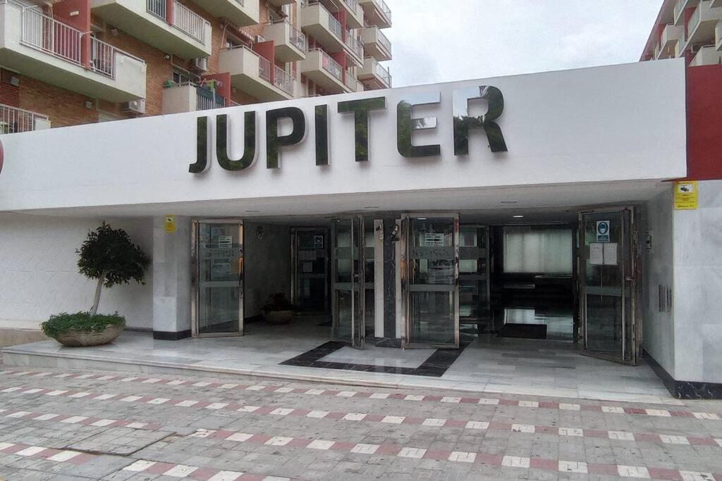 Jupiter Beach Estudio Benalmadena Bagian luar foto